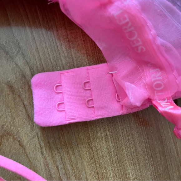 Hot Pink Deep-V Push Up Bra, 32A - Picture 5 of 9